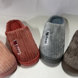 F1 Домашни папучи Машки(42-43/44-45)1/6 120ден парче. Женски(38-39/40-41)1/6 120ден парче.